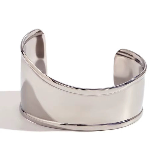 Alma Silver Bangle